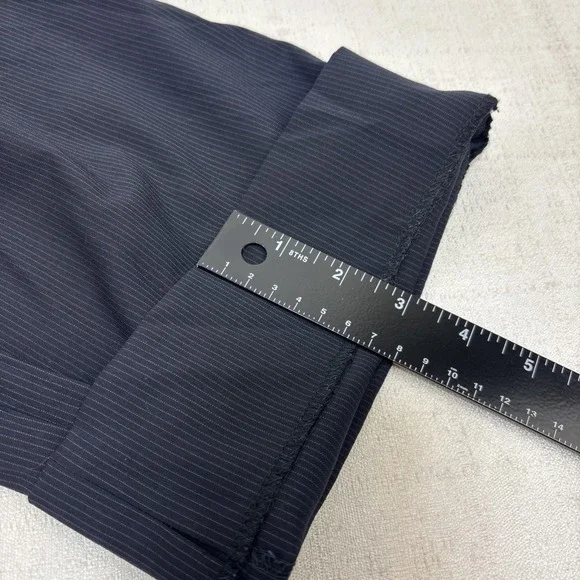 Michael Kors Mens Navy Pinstripe 2 Piece Suit Wool Size 42L Pants 34x32 - Picture 15 of 16